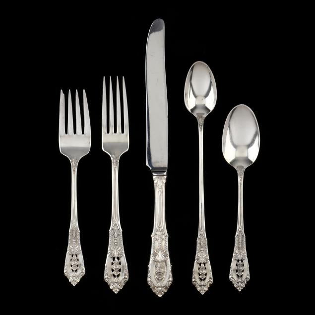 Appraisal: WALLACE ROSE POINT STERLING SILVER FLATWARE SERVICE pieces including knives