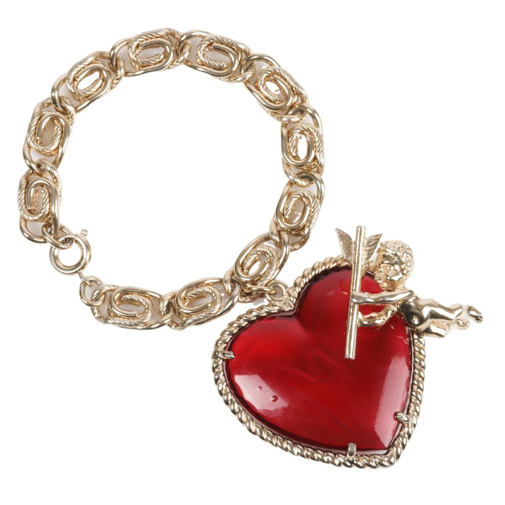 Appraisal: TEXTURED GOLD TONE GIANT RED POURED GLASS CHARM BRACELET WITH