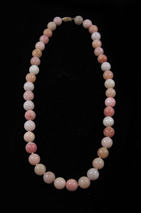 Appraisal: PINK OPAL AND FOURTEEN KARAT GOLD NECKLACE measuring inches in