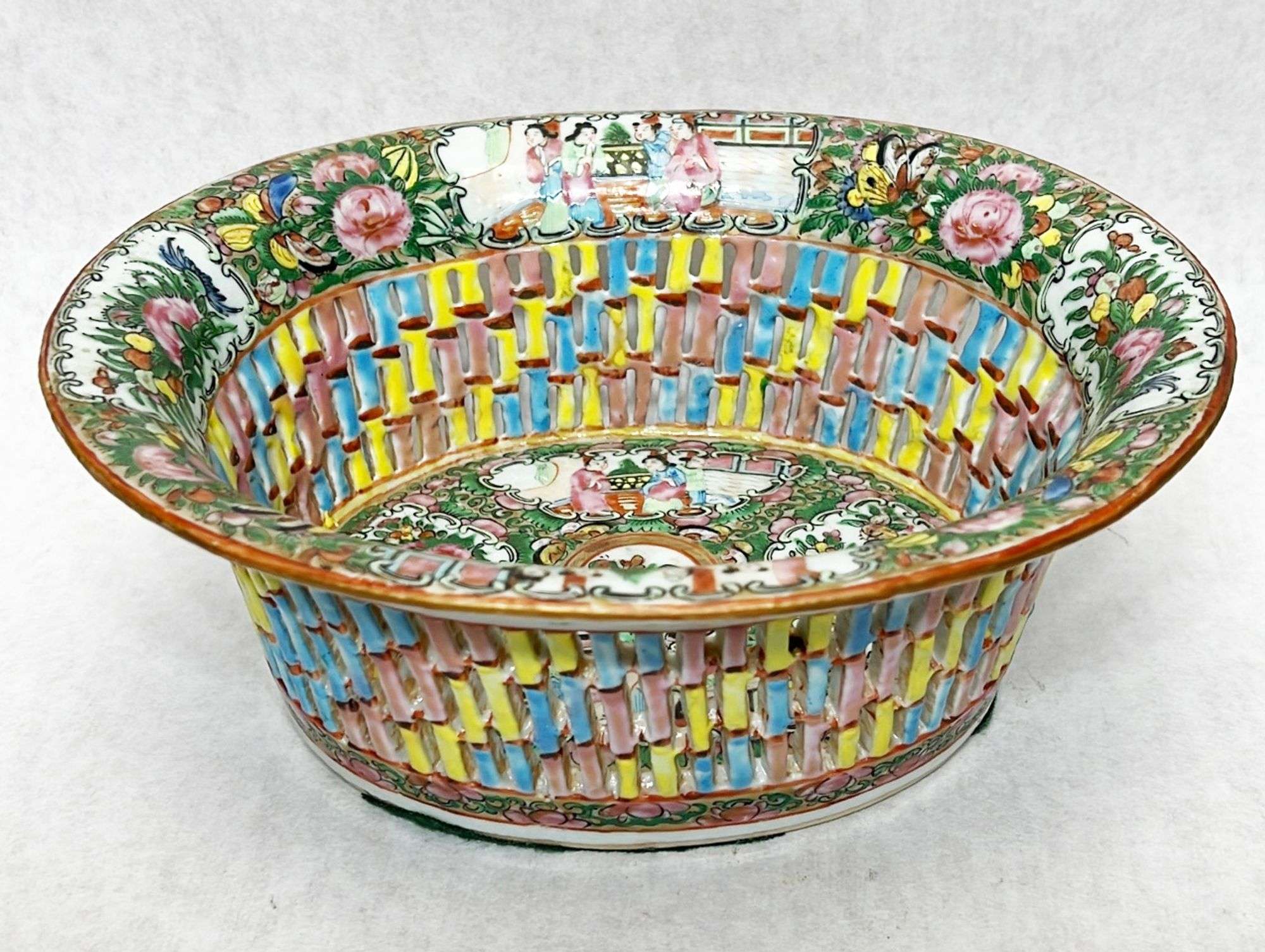 Appraisal: Chinese Export Rose Medallion Reticulated Bowl tall at widest Condition