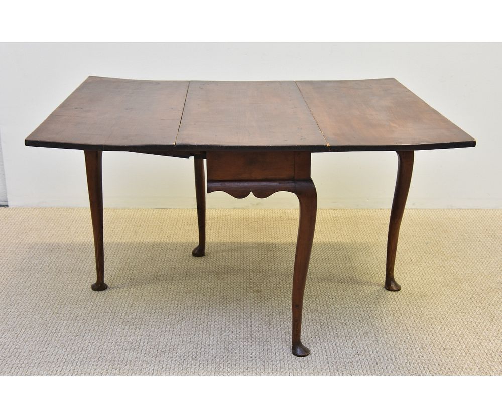 Appraisal: English Queen Anne Drop-leaf Table English Queen Anne drop-leaf table