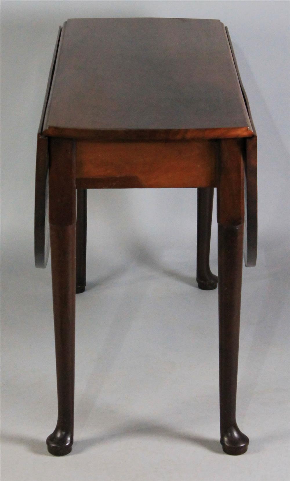 Appraisal: QUEEN ANNE MAHOGANY DROP LEAF TABLE having a rectangular top