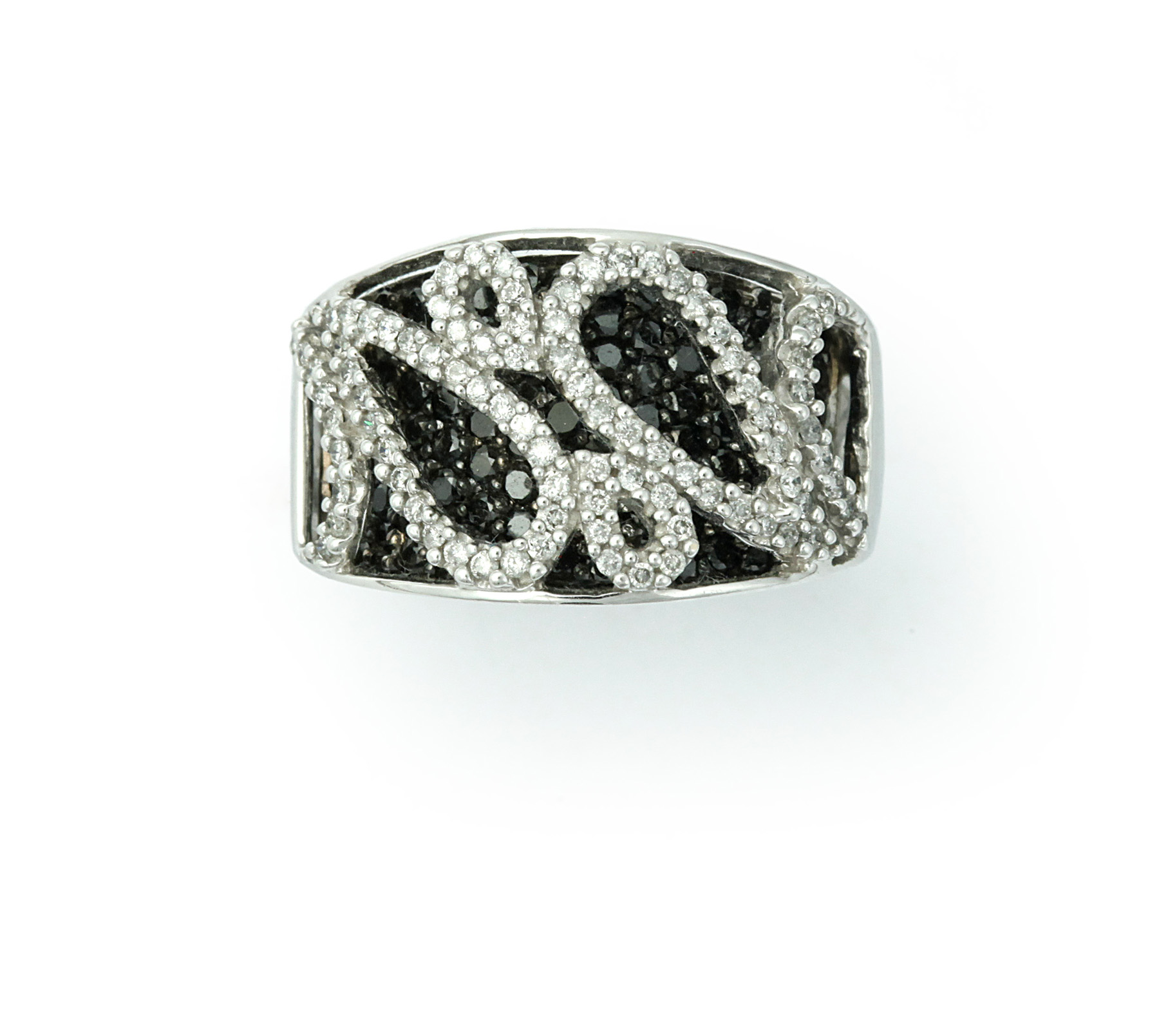 Appraisal: BLACK AND WHITE DIAMOND BAND American st century White gold