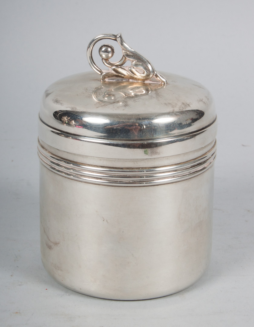 Appraisal: Lunt sterling silver powder jar pattern C ozt Condition Additional