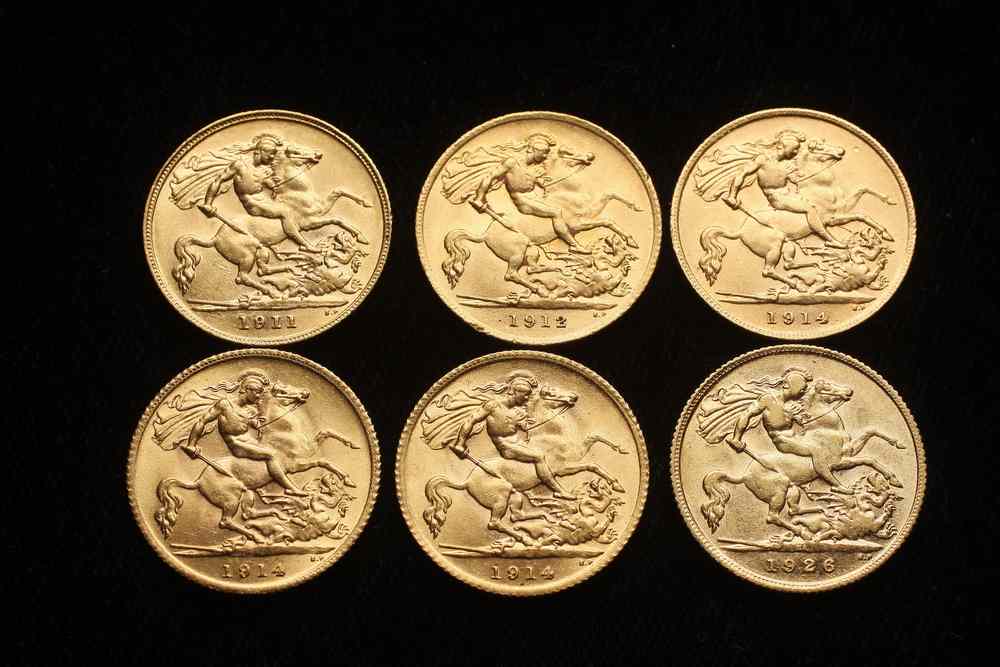 Appraisal: COINS - Great Britain half sovereigns ungraded