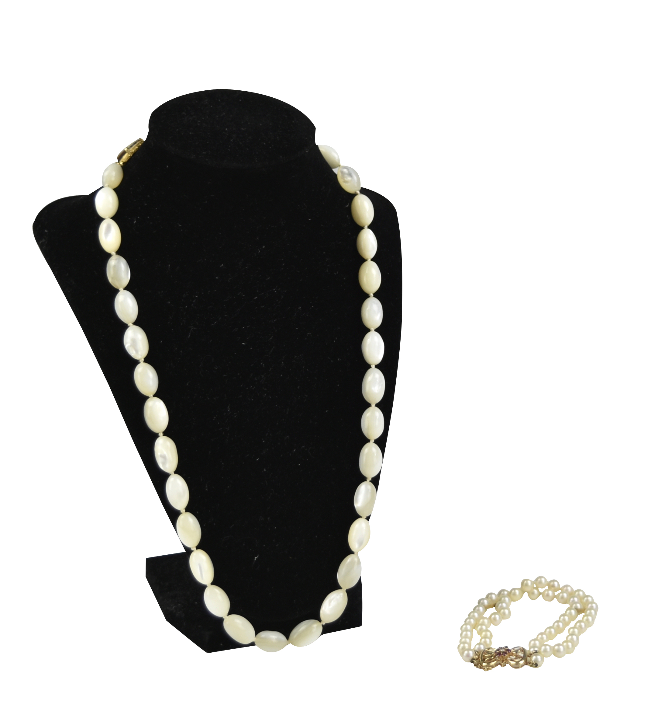 Appraisal: One Shell Necklace and One Pearl Bracelet D cm shell