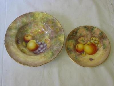 Appraisal: A ROYAL WORCESTER PORCELAIN BOWL painted with fruit by Wilson