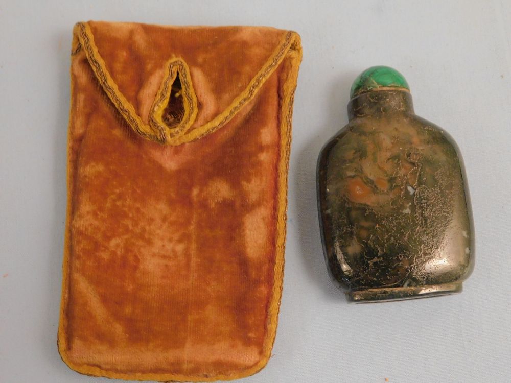 Appraisal: CHINESE MOSS AGATE SNUFF BOTTLE th century or earlier carved