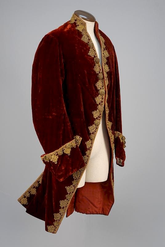 Appraisal: GENTS th C STYLE FANCY DRESS COAT c Deep red