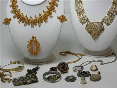 Appraisal: A large quantity costume jewellery including a large gilt naturalistic