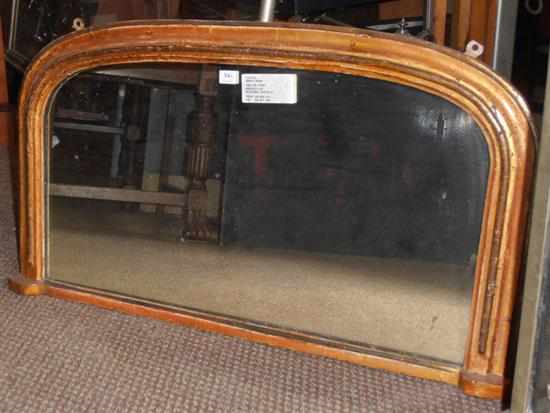 Appraisal: VICTORIAN GILT MIRROR