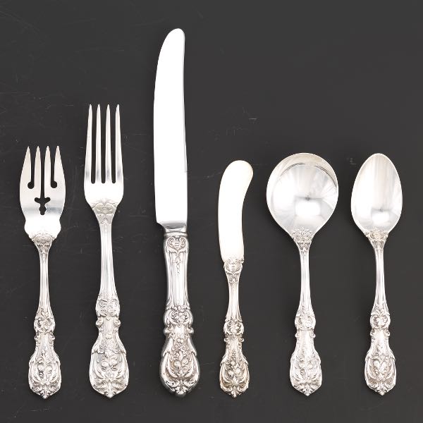 Appraisal: REED BARTON FLATWARE SERVICE FOR FRANCIS I PATTERN Total pieces