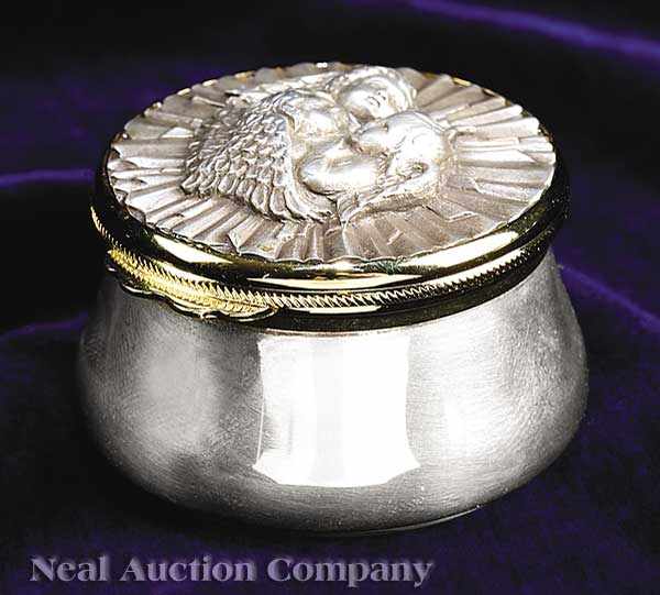 Appraisal: A Buccellati Sterling Silver Pillbox with cherubs on the lid