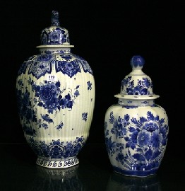 Appraisal: A Delft blue and white jar and cover cms high