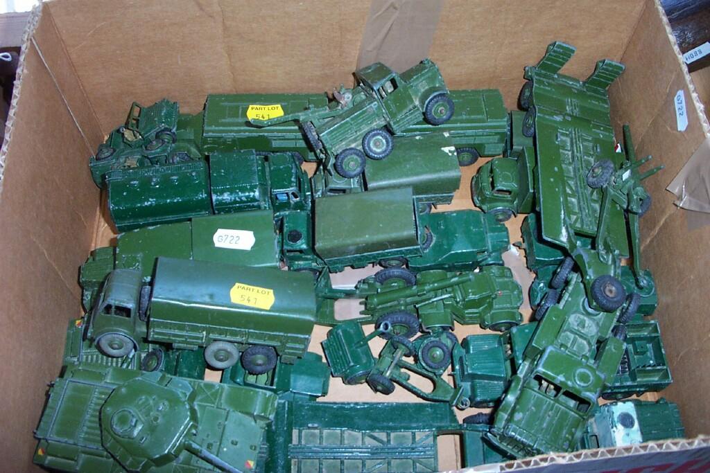 Appraisal: A quantity of Dinky die cast model military vehicles including