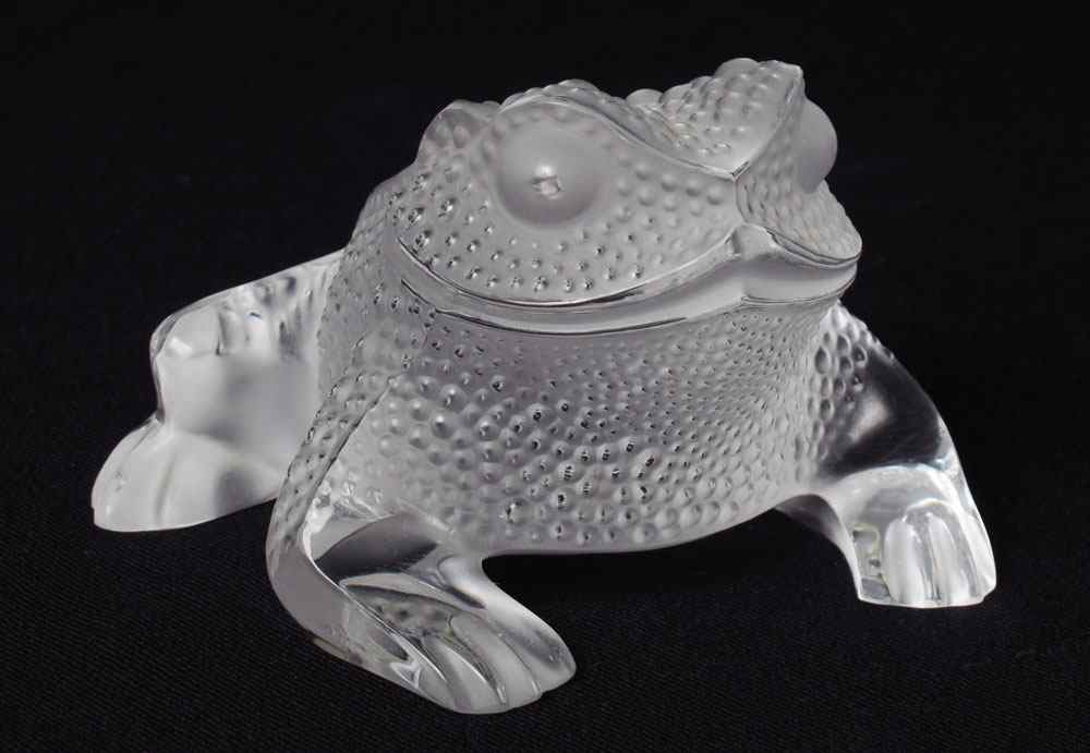 Appraisal: LALIQUE CRYSTAL FIGURE OF A TOAD '' GREGOIRE'' Clear crystal