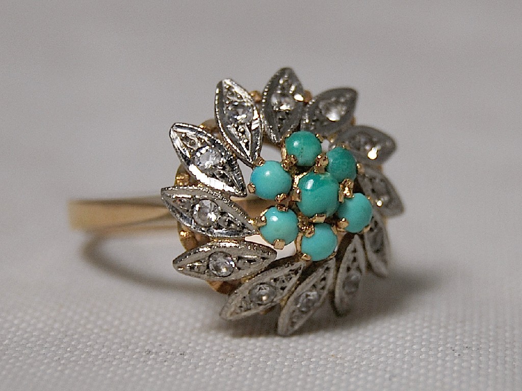 Appraisal: 's style turquoise and white stone cluster ring yellow and