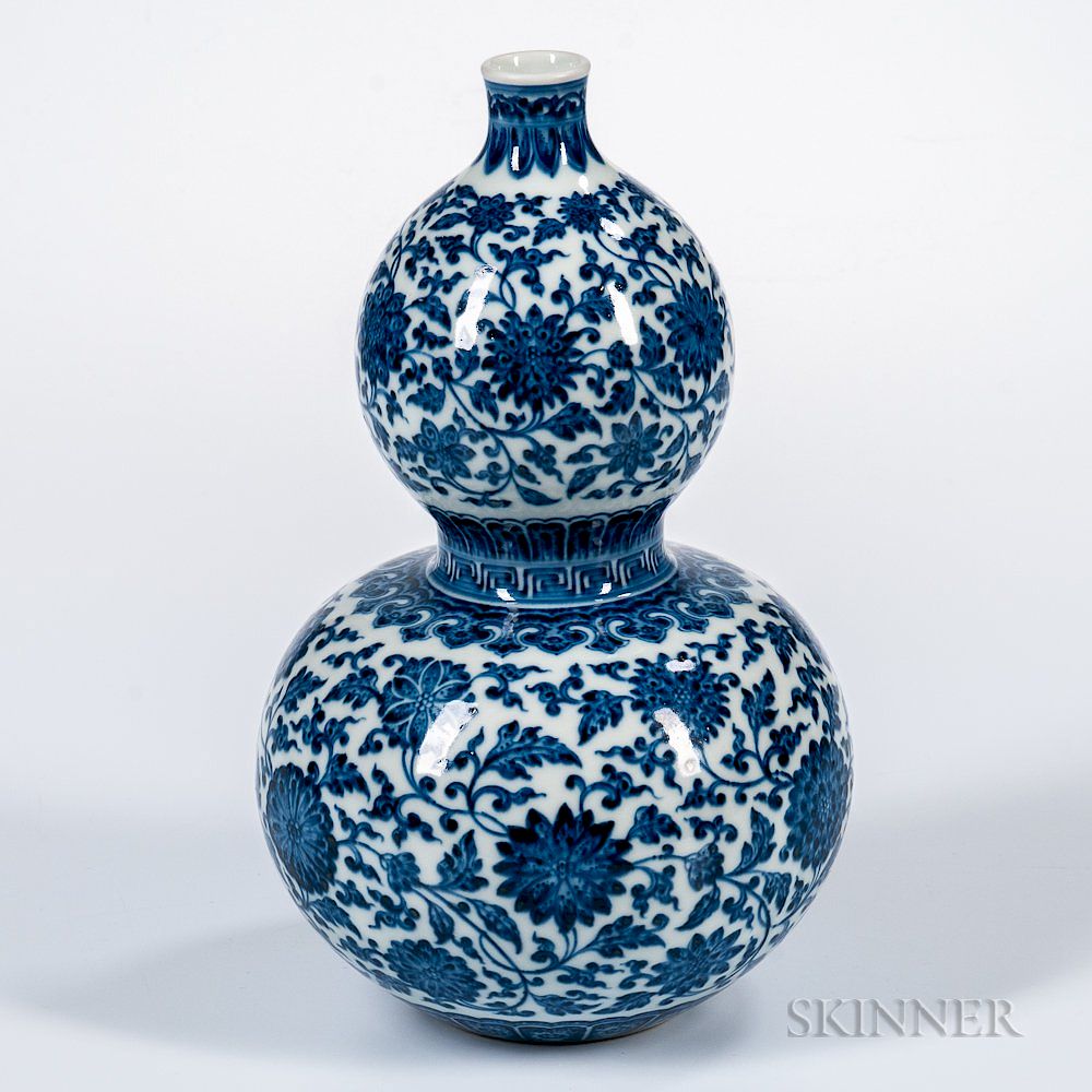 Appraisal: Blue and White Double-gourd Vase Blue and White Double-gourd Vase