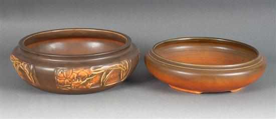 Appraisal: Roseville art pottery shallow bowl in the ''Rosecraft'' pattern and