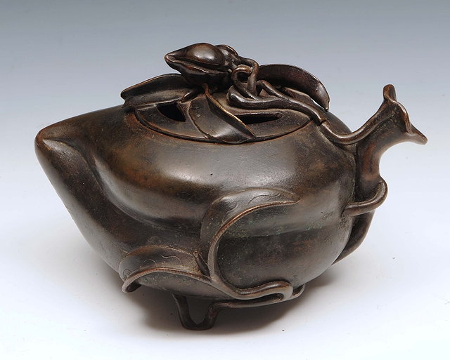 Appraisal: A Chinese bronze censerlate th Centuryin the form of a