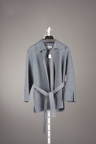 Appraisal: Oscar de la Renta blue-gray confederate grey cashmere jacket Size