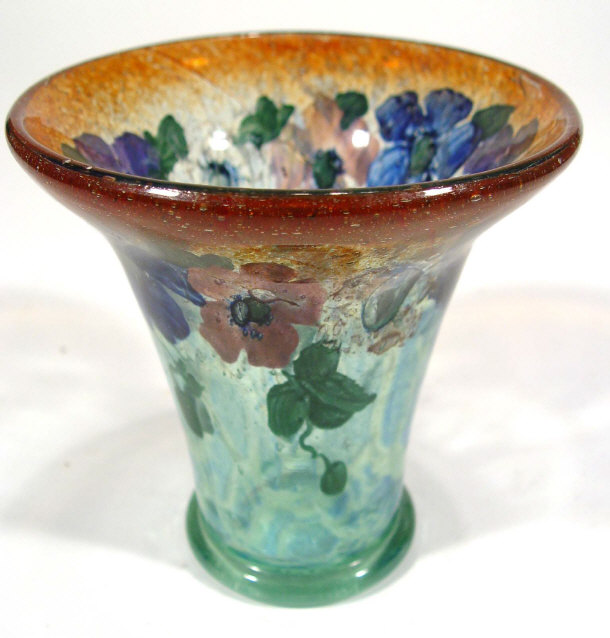 Appraisal: Art glass vase decorated with stylised flowers on a mottled