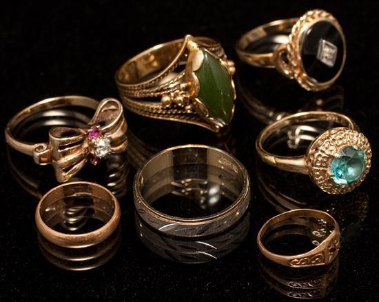 Appraisal: Assortment of K yellow gold and gemstone rings grams