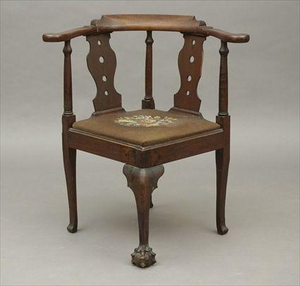 Appraisal: Chippendale-Style Carved Mahogany Corner Chair with Needlepoint-Upholstered Seat Comprised of