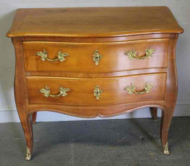 Appraisal: French Style Serpentine Front Commode From a Larchmont NY estate