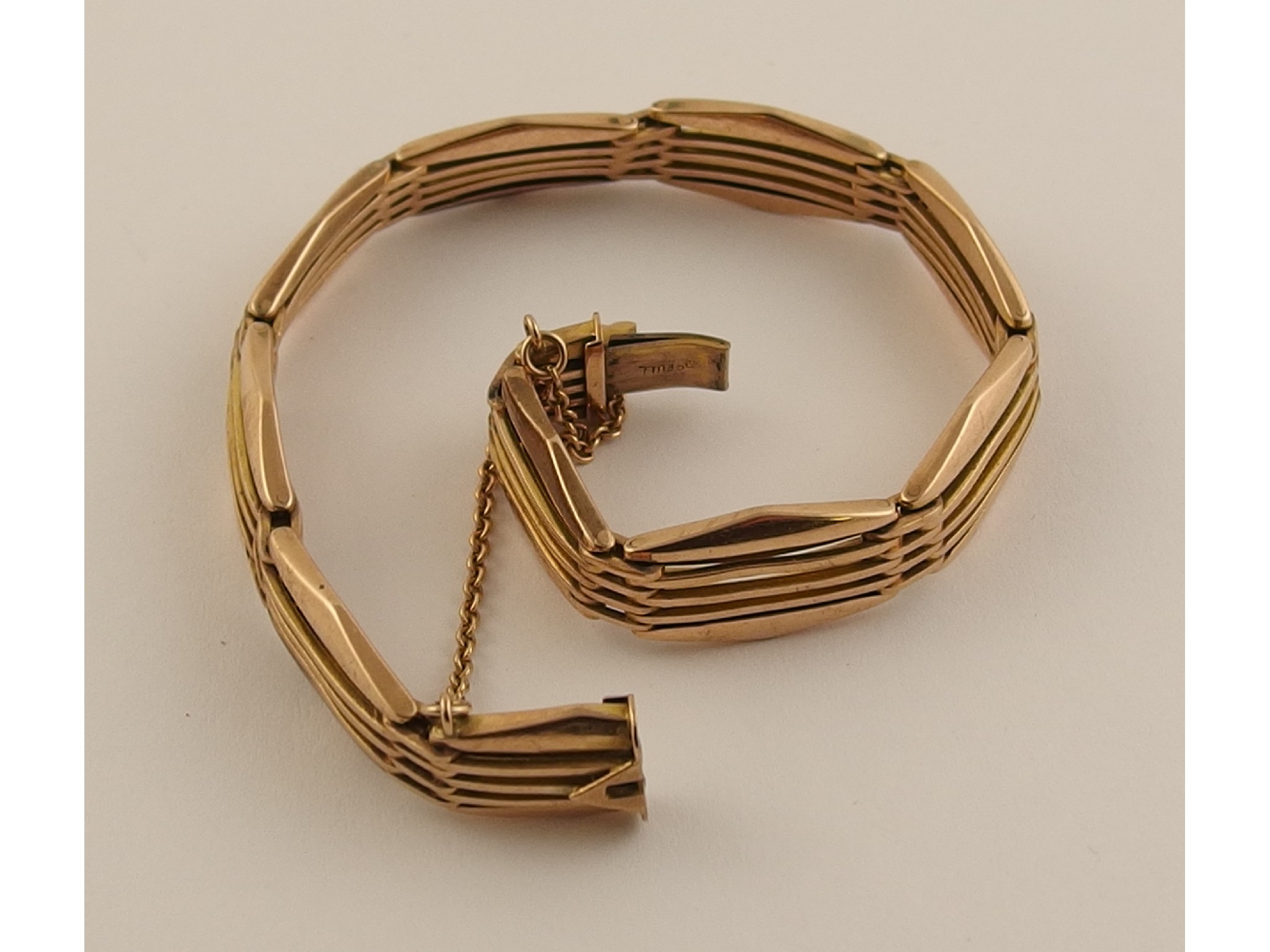 Appraisal: A decorative yellow metal bracelet