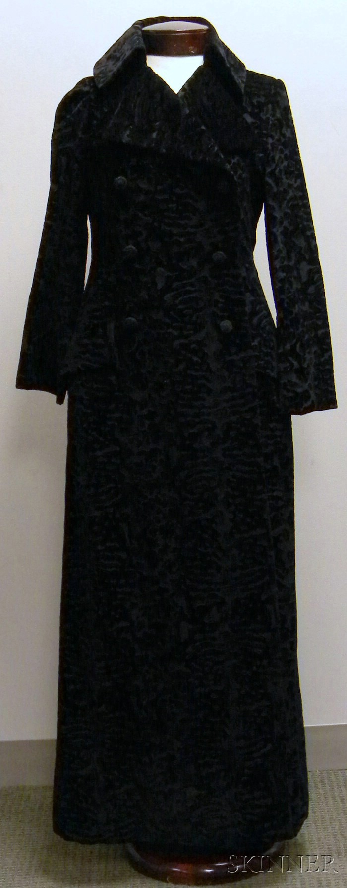 Appraisal: Bill Blass Black Patterned Full-length Evening Coat approx size medium