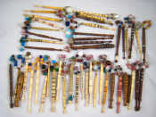 Appraisal: A quantity of lacemaker's bobbins