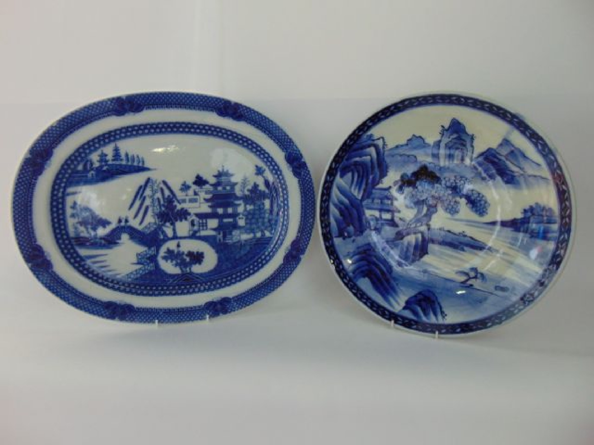 Appraisal: An early th century blue and white printed meat plate