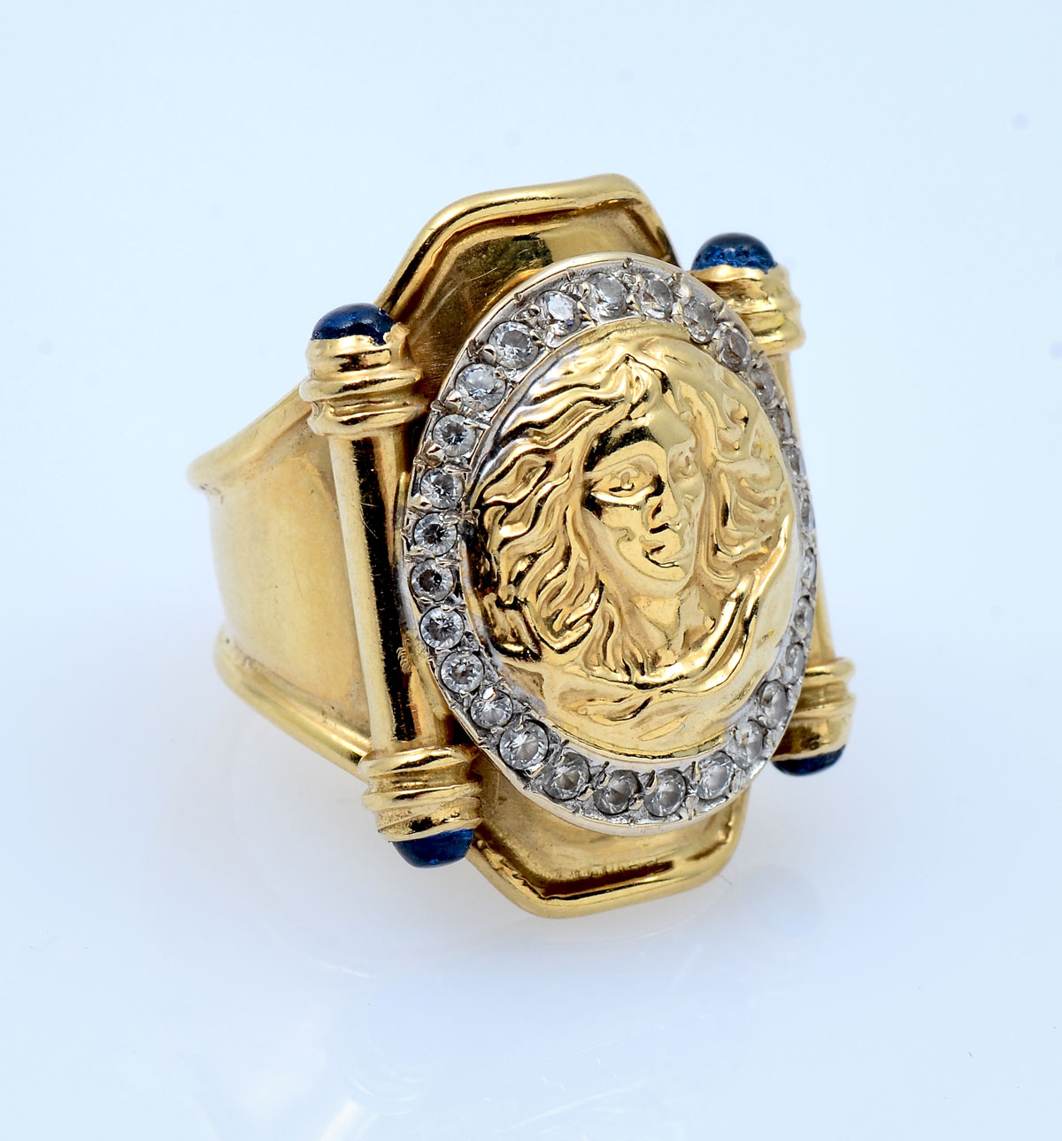 Appraisal: K GOLD CAMEO RING K yellow gold cameo ring with