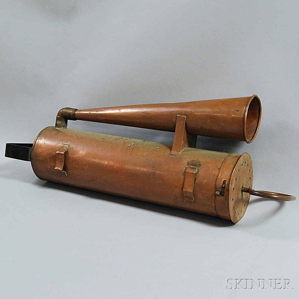 Appraisal: Copper Fog Horn early th century -in main tube with