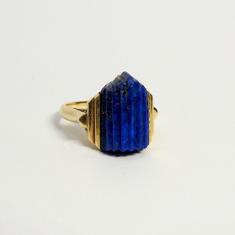 Appraisal: Art Deco Lapis Lazuli K Gold Ring Circa Step carved