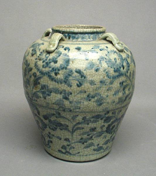 Appraisal: A blue and white porcelain trade ware jar Late Ming