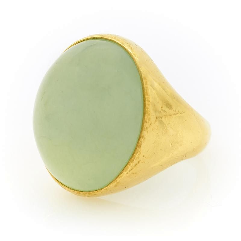 Appraisal: k Yellow gold and jade ring k Yellow gold and