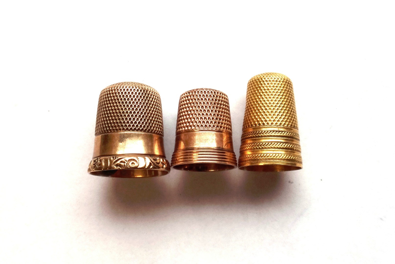 Appraisal: A th century gold thimble probably French unmarked but tests