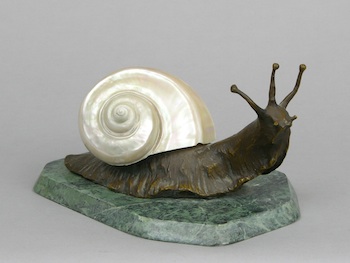 Appraisal: An Electric Snail Light An electric light in the shape