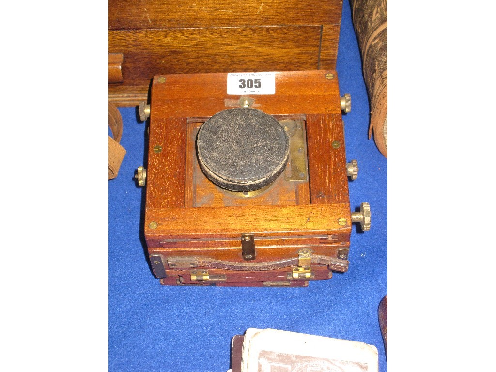 Appraisal: Old plate camera