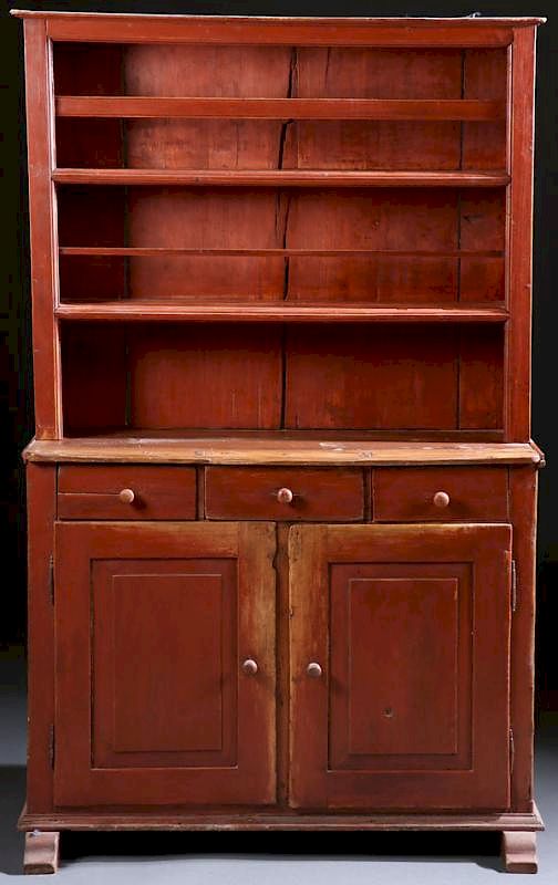 Appraisal: EARLY AMERICAN PINE CUPBOARD LATE TH C A VERY FINE