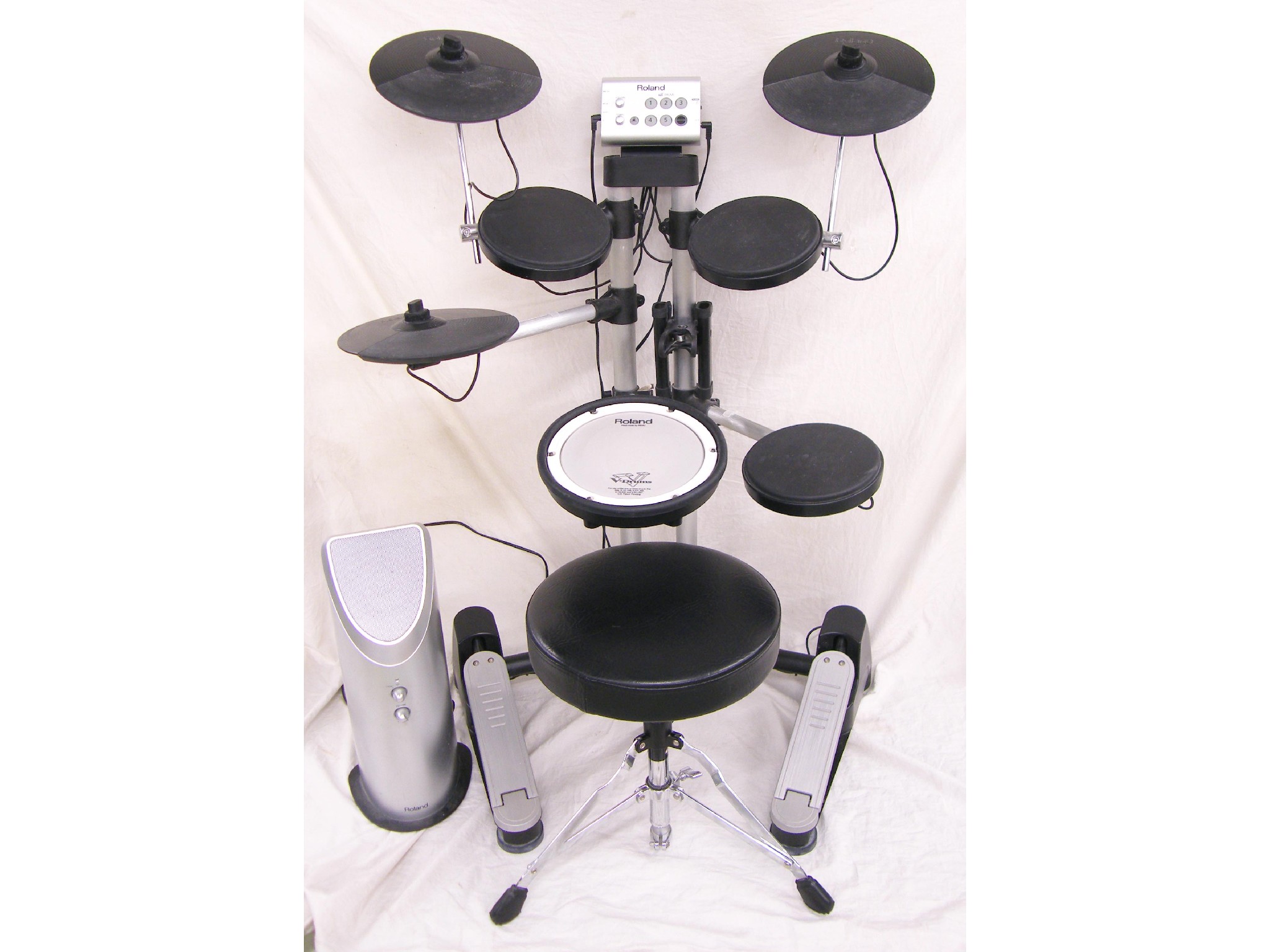 Appraisal: Roland HD electronic drum kit with Roland PM- speaker and