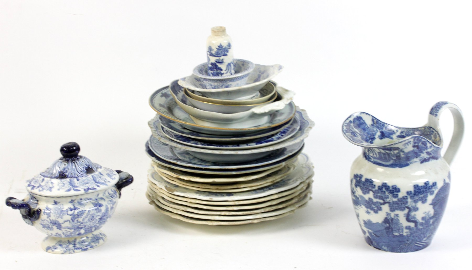 Appraisal: A quantity of Staffordshire blue and white transfer printed ware