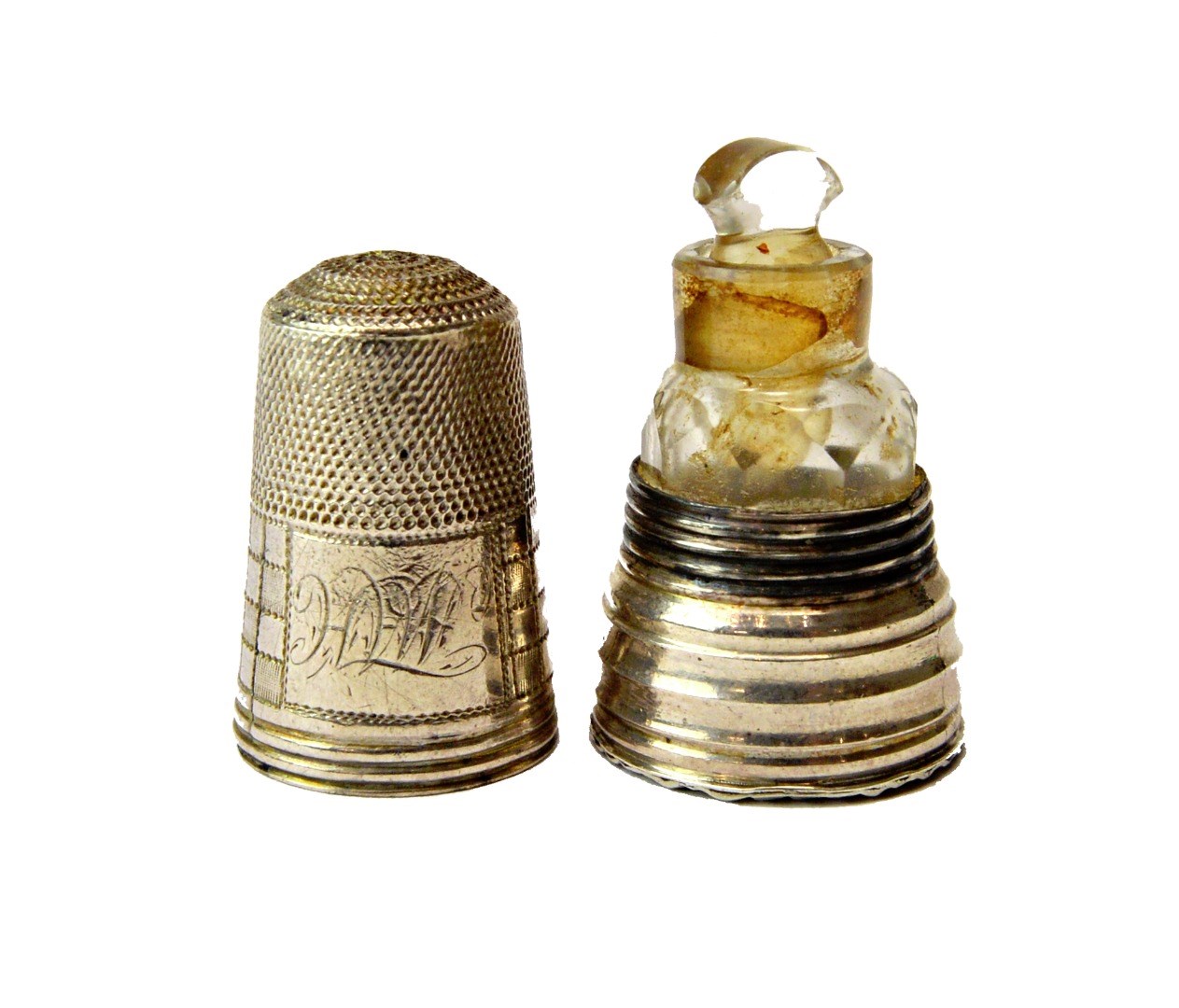 Appraisal: A George III silver thimble and scent holder the unmarked