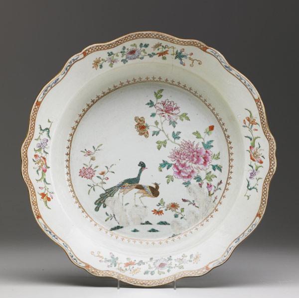 Appraisal: CHINESE EXPORT Serving bowl with peacock decoration ca - Repaired