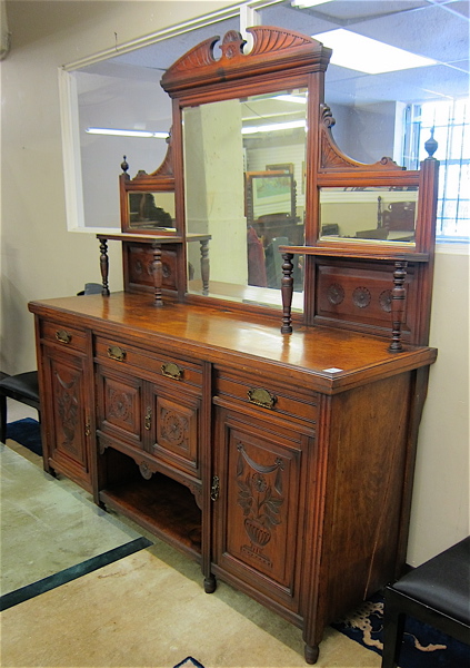 Appraisal: VICTORIAN MAHOGANY SIDEBOARD English last quarter of the th century