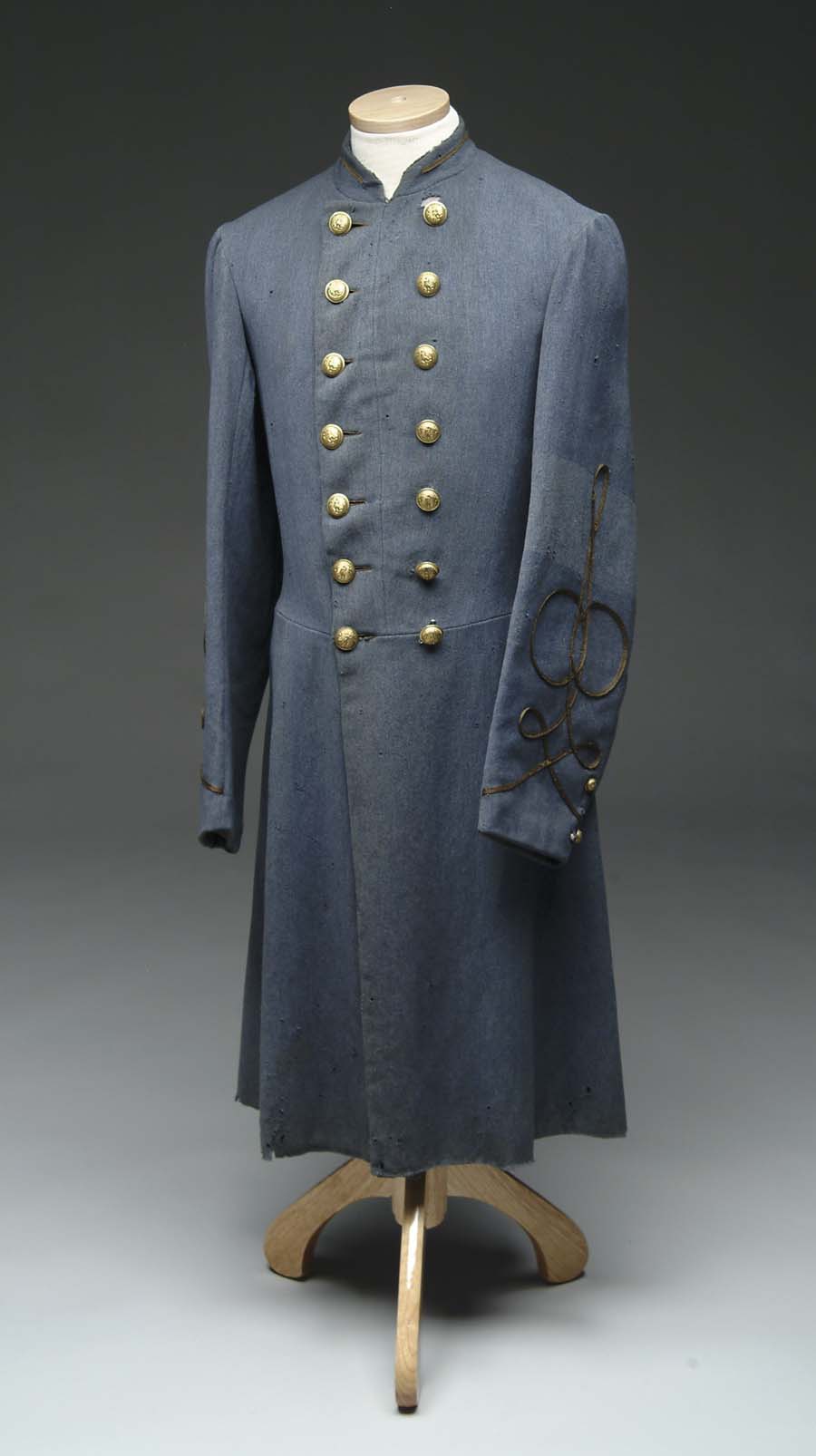 Appraisal: CONFEDERATE LIEUTENANT S FROCK COAT Dbl-breasted gray frock Has rows