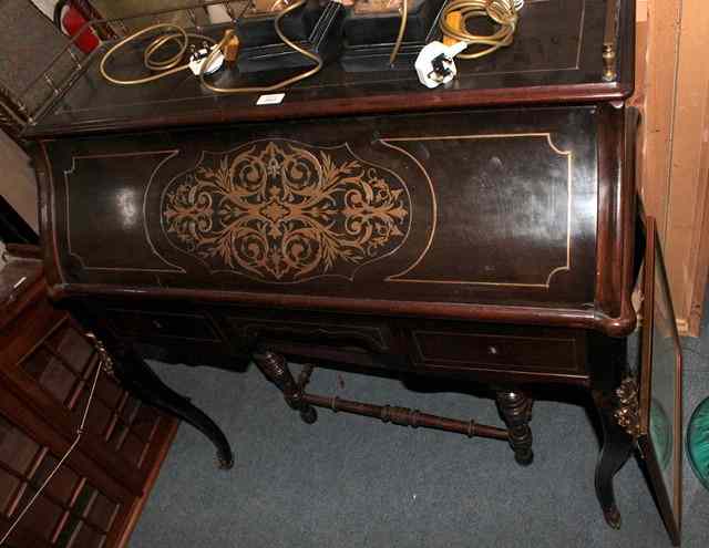 Appraisal: A TH CENTURY FRENCH LADIES WRITING BUREAU the interior fitted