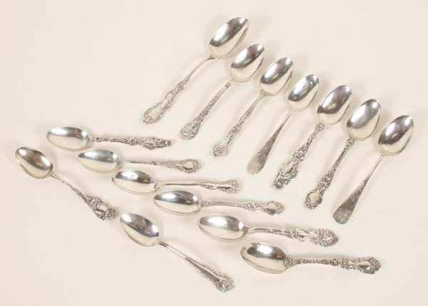 Appraisal: Fifteen sterling spoons with decorative handles some patterns include Frank